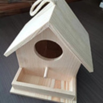 Holz-Vogelhaus und Futterstation für den Garten