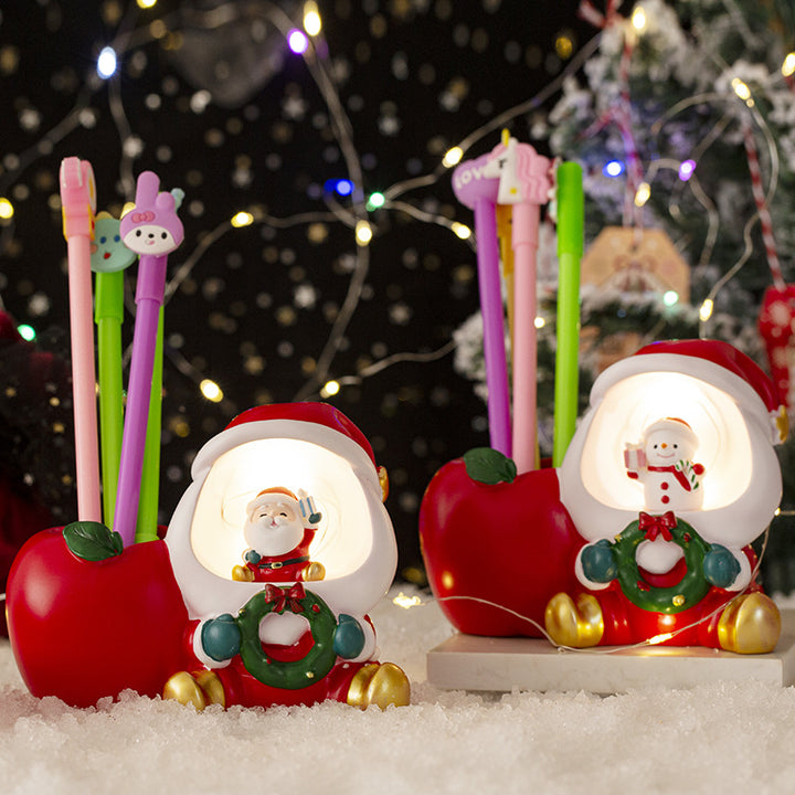 Weihnachtlicher Stifthalter mit integrierter Leuchte
