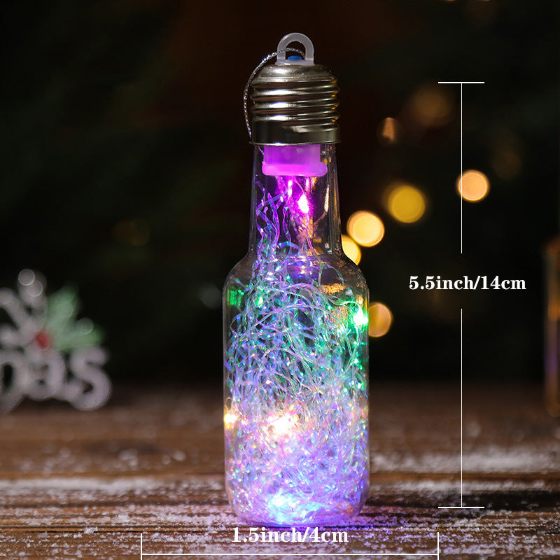 Beleuchtetes Holzhaus für die Weihnachtsdekoration