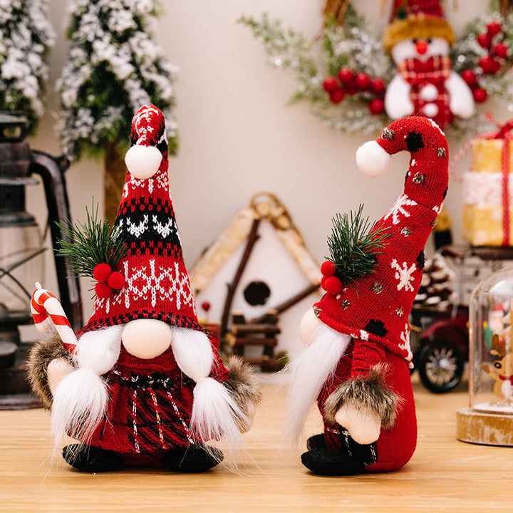 Weihnachts-Wichtelfigur mit Strickmütze, stehend