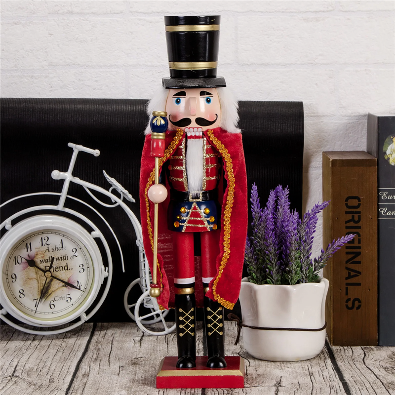 Nussknacker-Figur mit Umhang, 38 cm, Holz, handgefertigt
