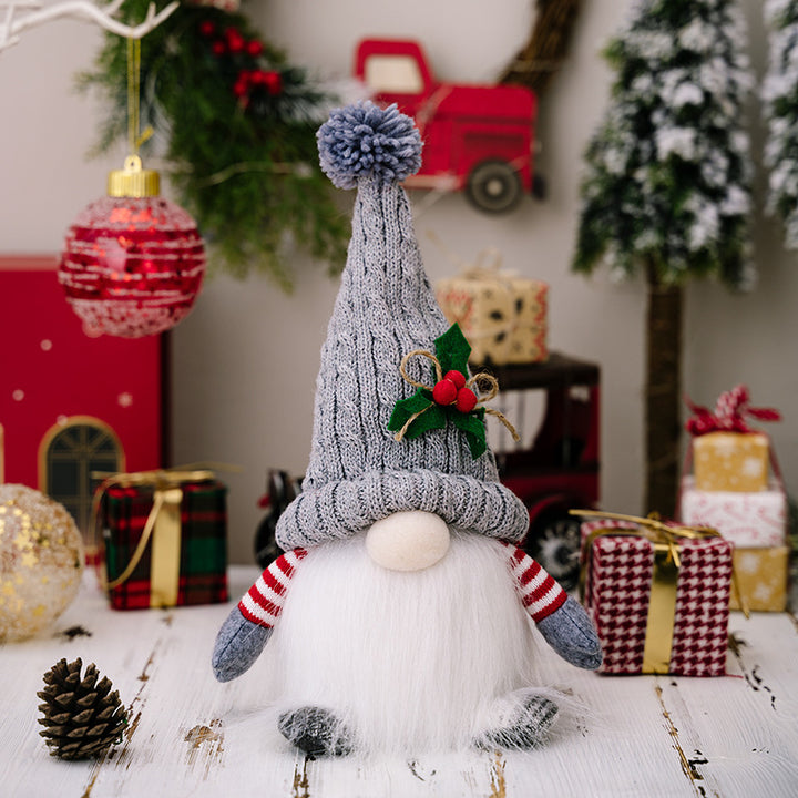 Beleuchtete Weihnachts-Zwergenfiguren mit Strickmütze
