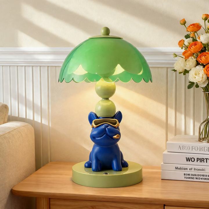 Französische Bulldogge Tischlampe mit Sonnenbrille
