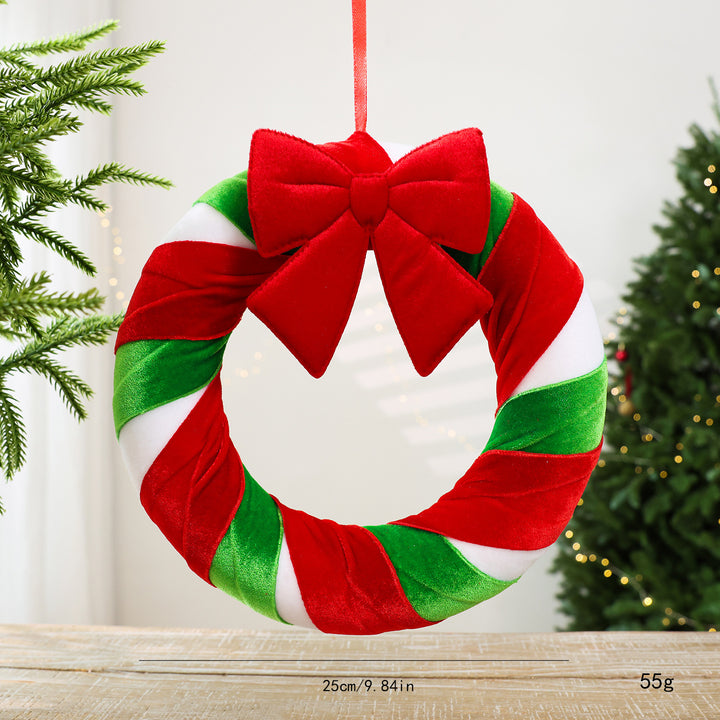Dekorativer Weihnachtskranz für Tür und Fenster