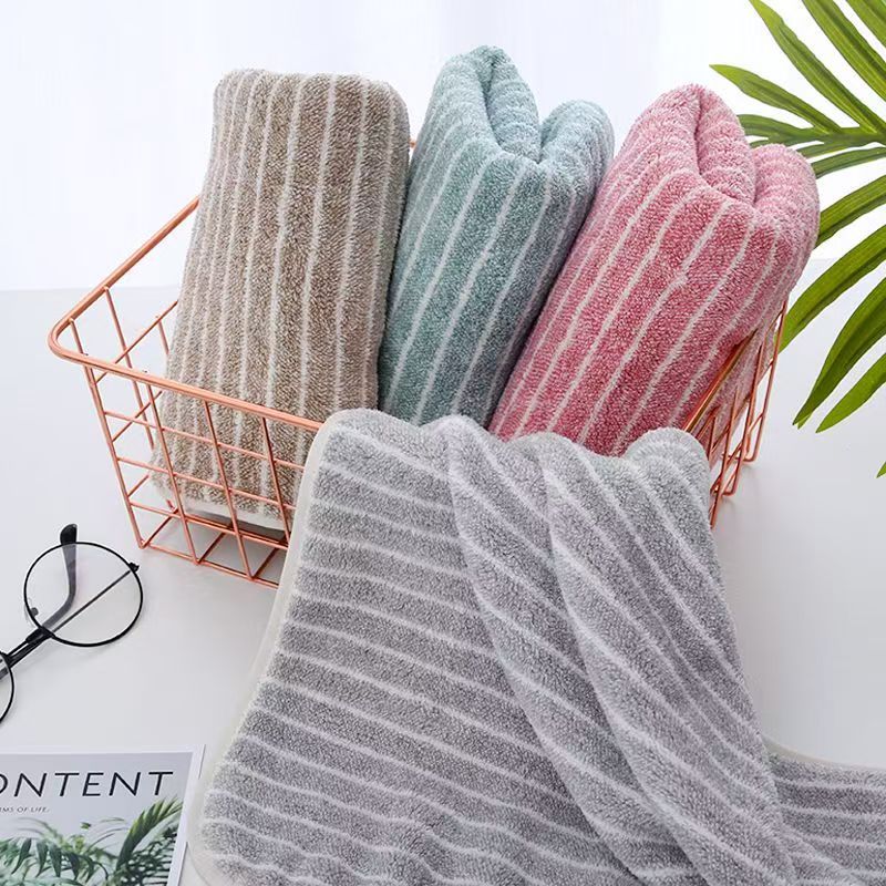 Badetuch-Set aus Korallenfleece, 2-teilig