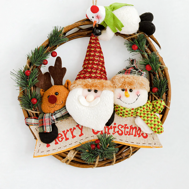 Weihnachtskranz aus Holz mit Figuren