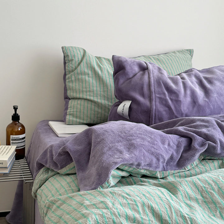 Gestreiftes Bettwäsche-Set aus Milchfaser-Fleece, warm und weich