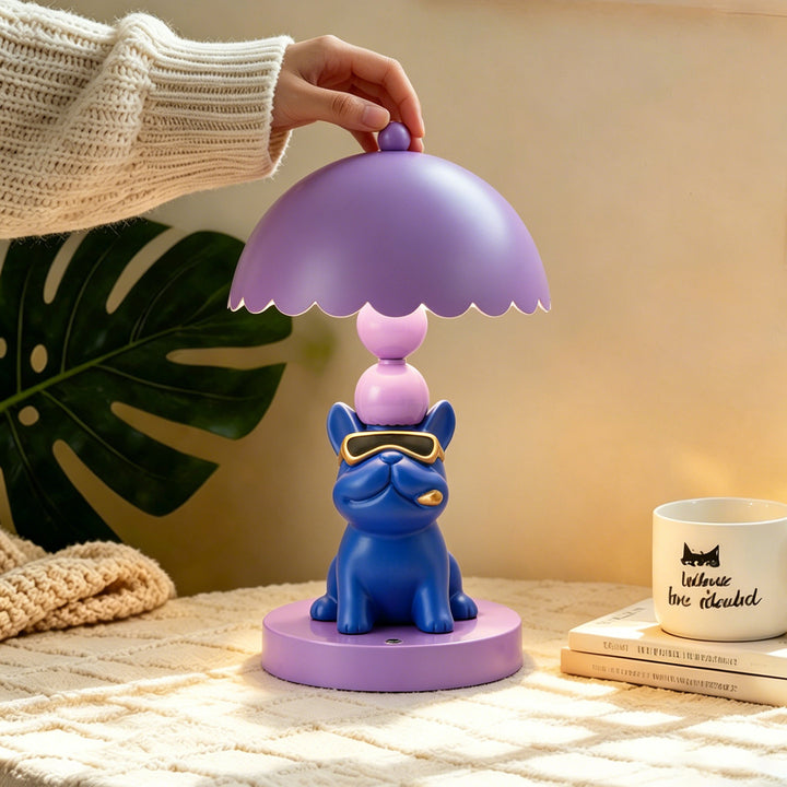 Coole Französische Bulldoggen-Tischlampe Lila