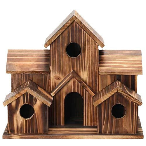 Rustikales Vogelhaus aus Kiefernholz