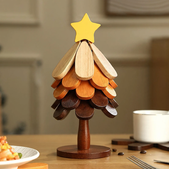 Dekorative Weihnachtsbaum-Untersetzer aus Holz
