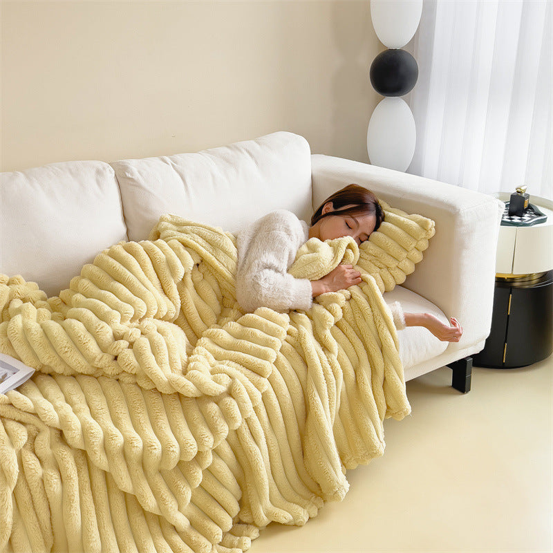 Warme Flanell-Wohndecke in Kaninchenfell-Optik