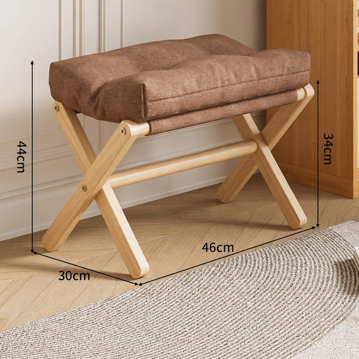 Klappbarer Holzhocker mit Stauraum