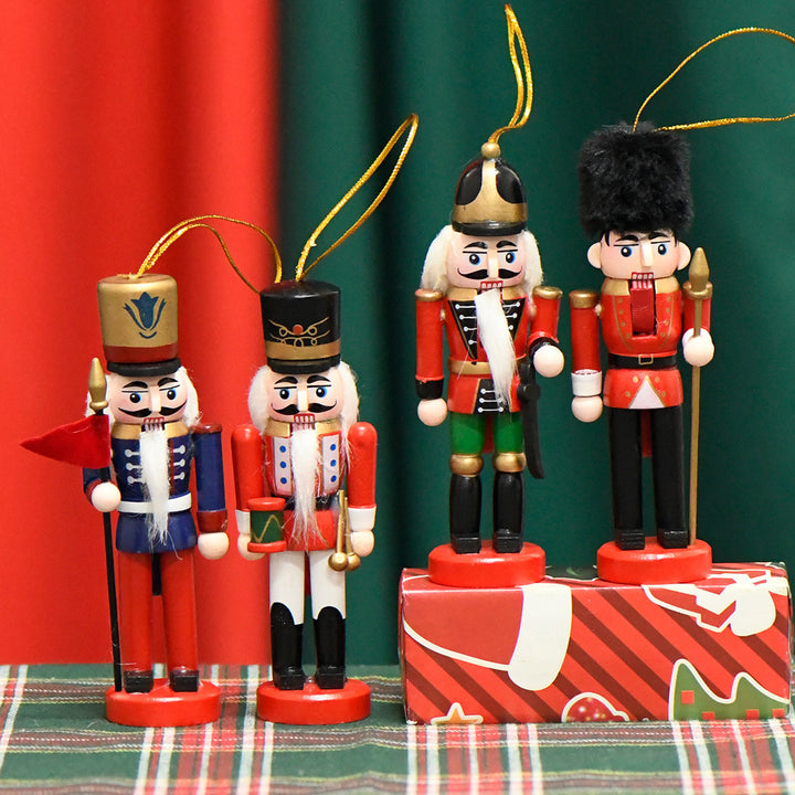 Nussknacker-Soldat aus Hartholz, 13 cm