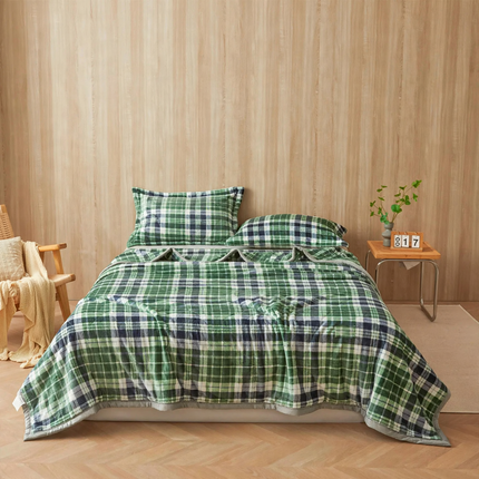Flauschige Korallenfleece-Decke für Sofa und Bett