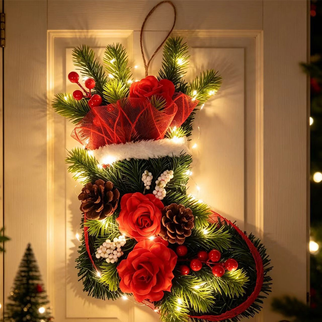 Weihnachtlicher Türkranz in Stiefelform