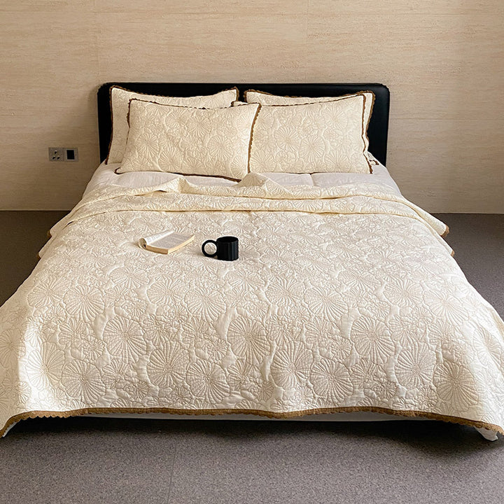 Baumwoll-Tagesdecke, gesteppt, mit Blumenmuster