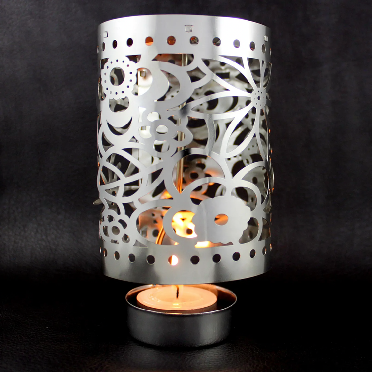 Rotierender Teelichthalter aus Messing, weihnachtliches Design