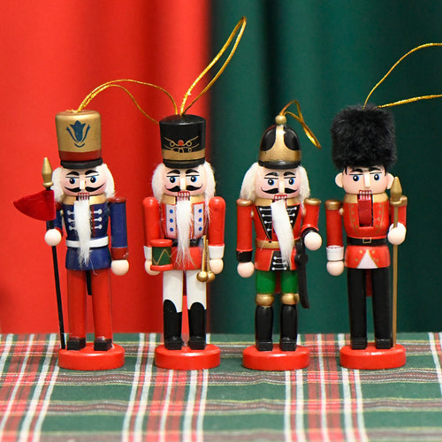 Nussknacker-Soldat aus Hartholz, 13 cm