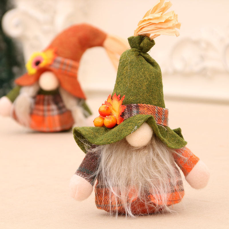 Weihnachtliche Wichtelfigur mit Hut