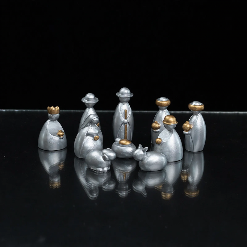 Krippenfiguren-Set aus Kunstharz