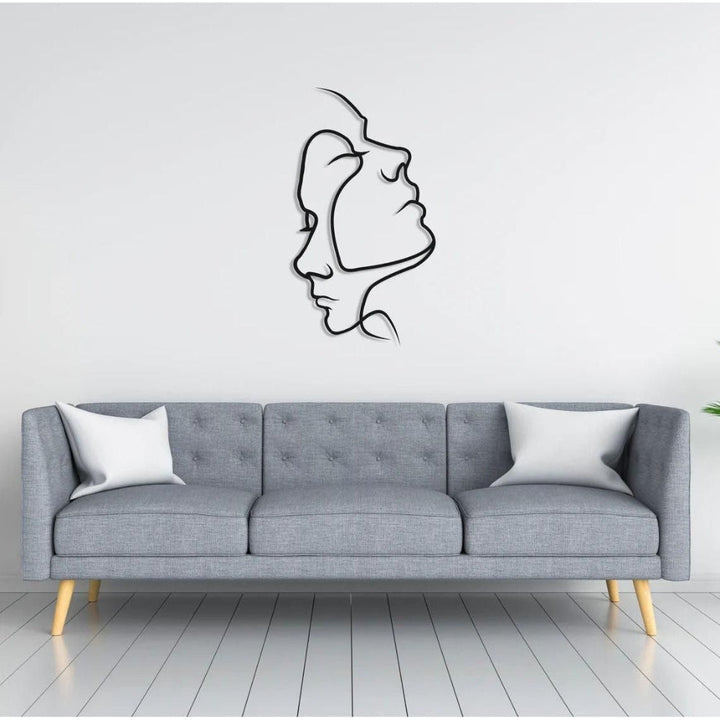 Minimalistische Wanddekoration mit abstrakter Ausdruck von Liebe Karnz
