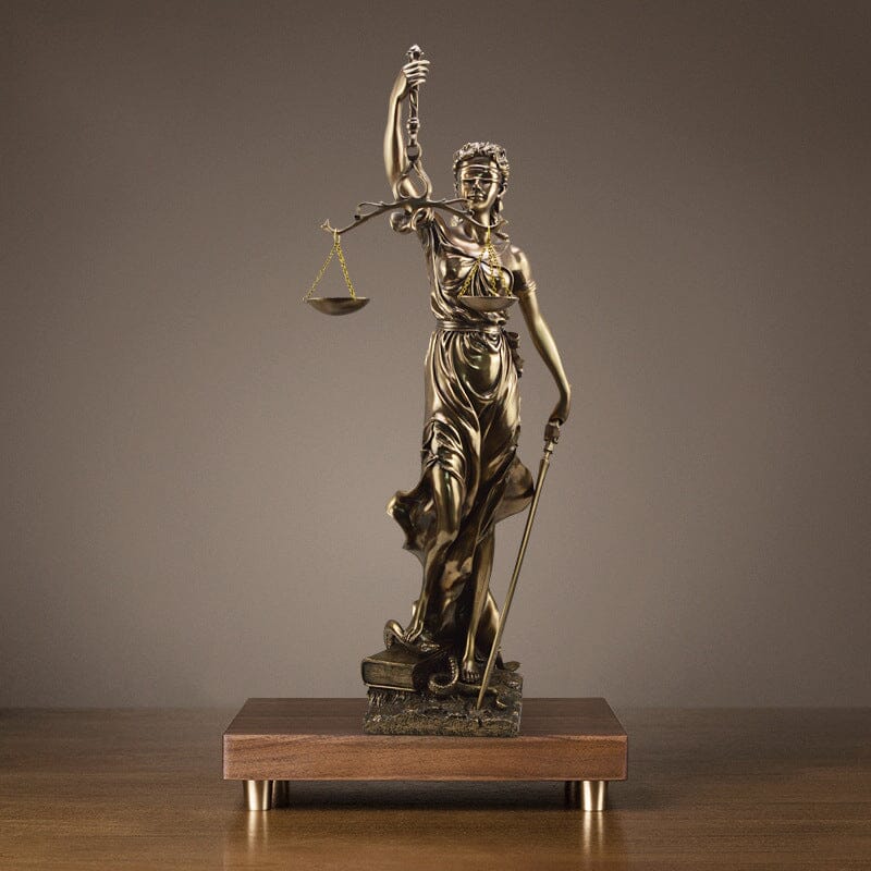 Göttin der Gerechtigkeit Statue Dekoration | Karnz