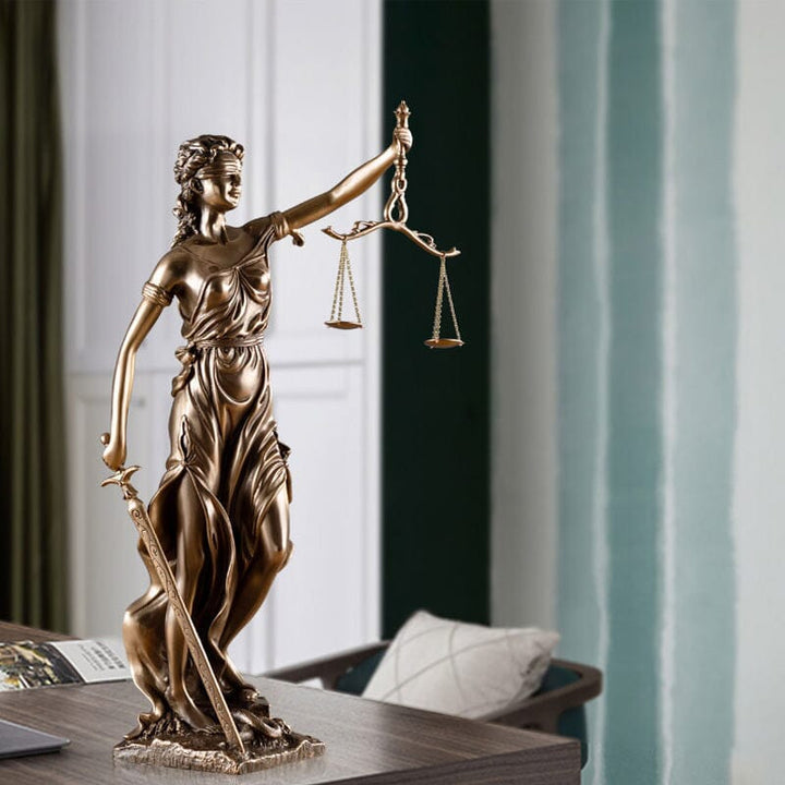 Göttin der Gerechtigkeit Statue Dekoration | Karnz