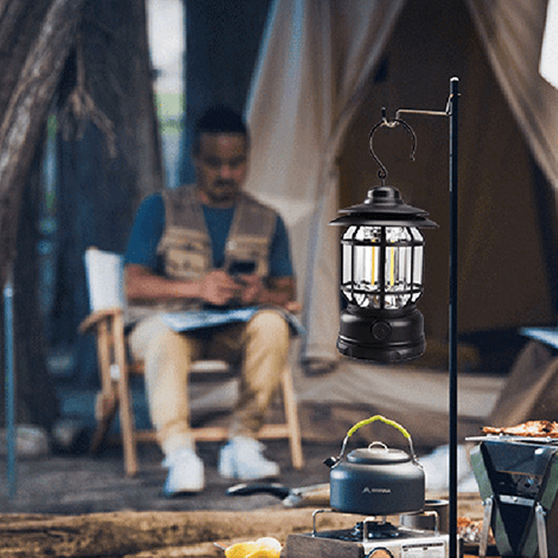 Tragbare Retro Campinglampe - VintageGlow, LED Campinglampe für Außen, Garten und Abenteuer | Karnz
