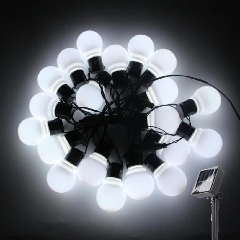 Outdoor Lichterkette - Dekorative LED-Beleuchtung für Garten und Terrasse | Karnz