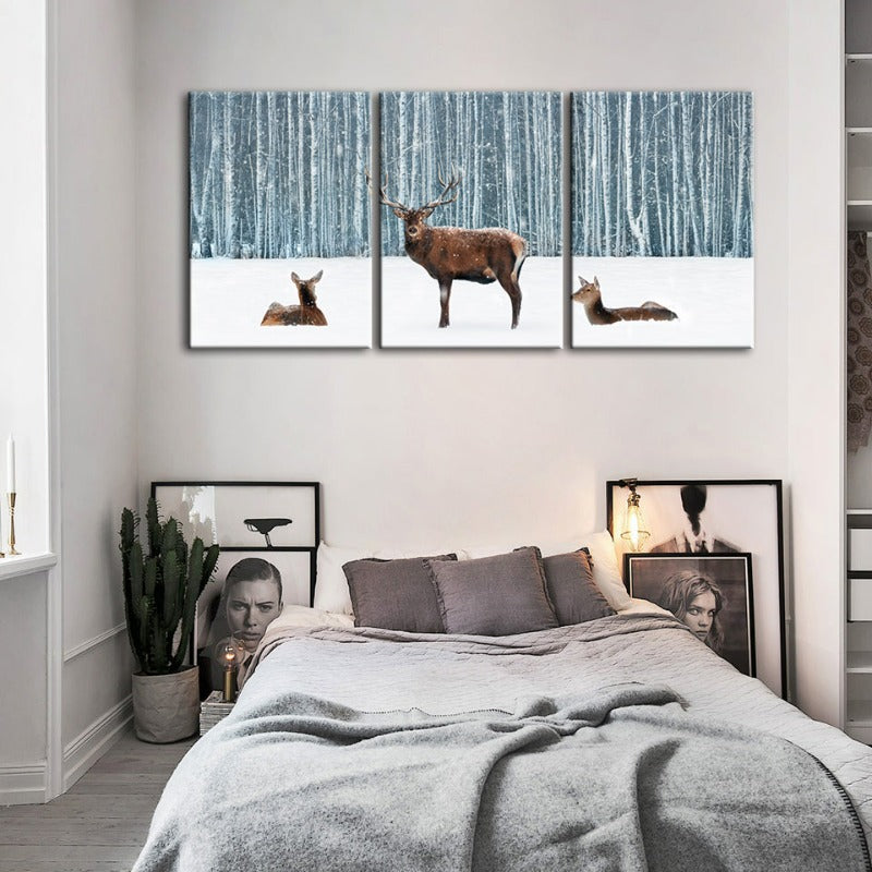 Zwei Rehe und ein Hirsch im Winter - Leinwandbild, 3-teilig