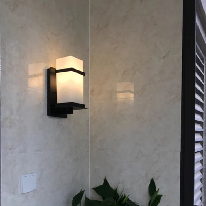 Moderne chinesische quadratische Außen wasserdichte 1-Licht Wandleuchte | Karnz