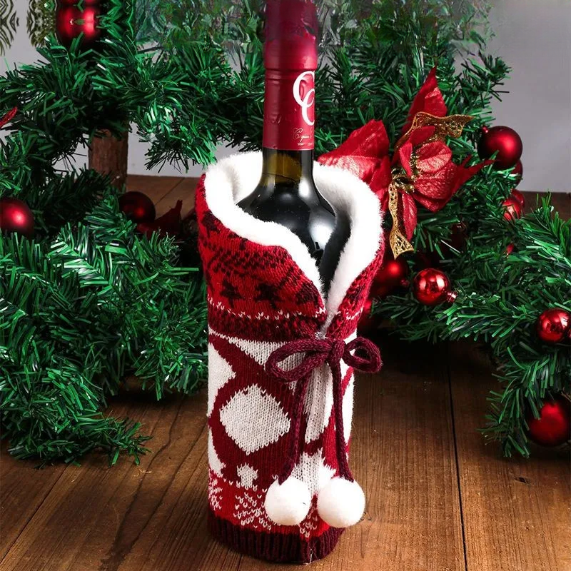 Weihnachtliche Flaschenhülle mit Fellkragen – Festliche Hülle für Weinflaschen, Wichtel-Deko für Weihnachten, Perfekt als Geschenkverpackung | Karnz