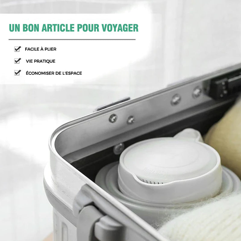 Tragbare Silikagel Reisekanne mit universellem Stecker | Karnz