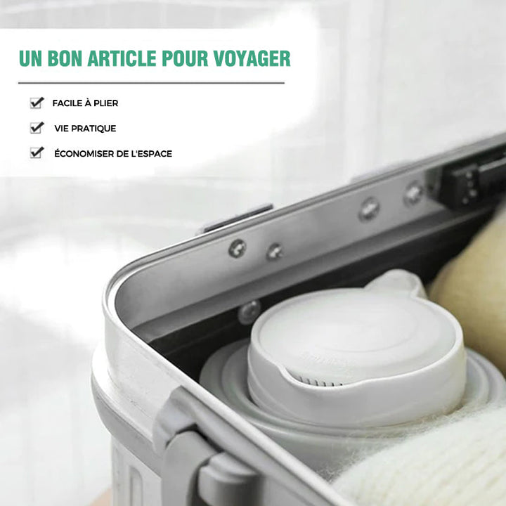 Tragbare Silikagel Reisekanne mit universellem Stecker | Karnz