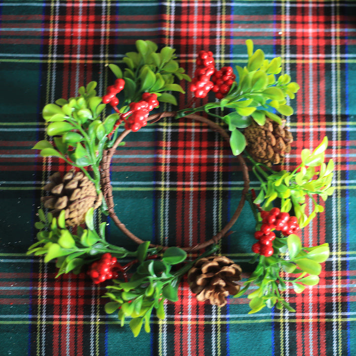 Weihnachtlicher Kerzenkranz mit Tannenzapfen, 18 cm