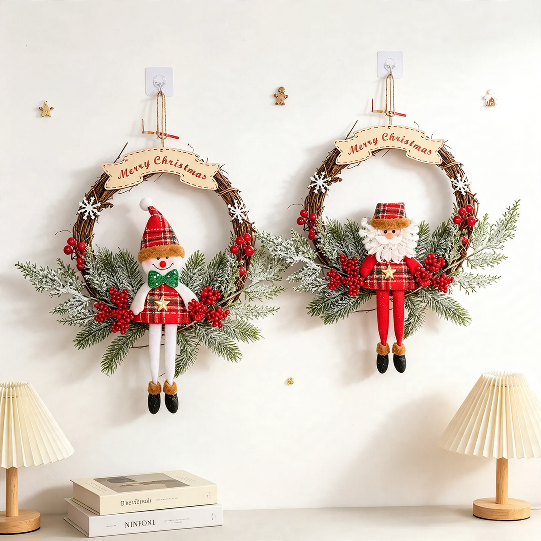 Handgefertir Weihnachtskranz aus Rattan mit Tannenzapfen