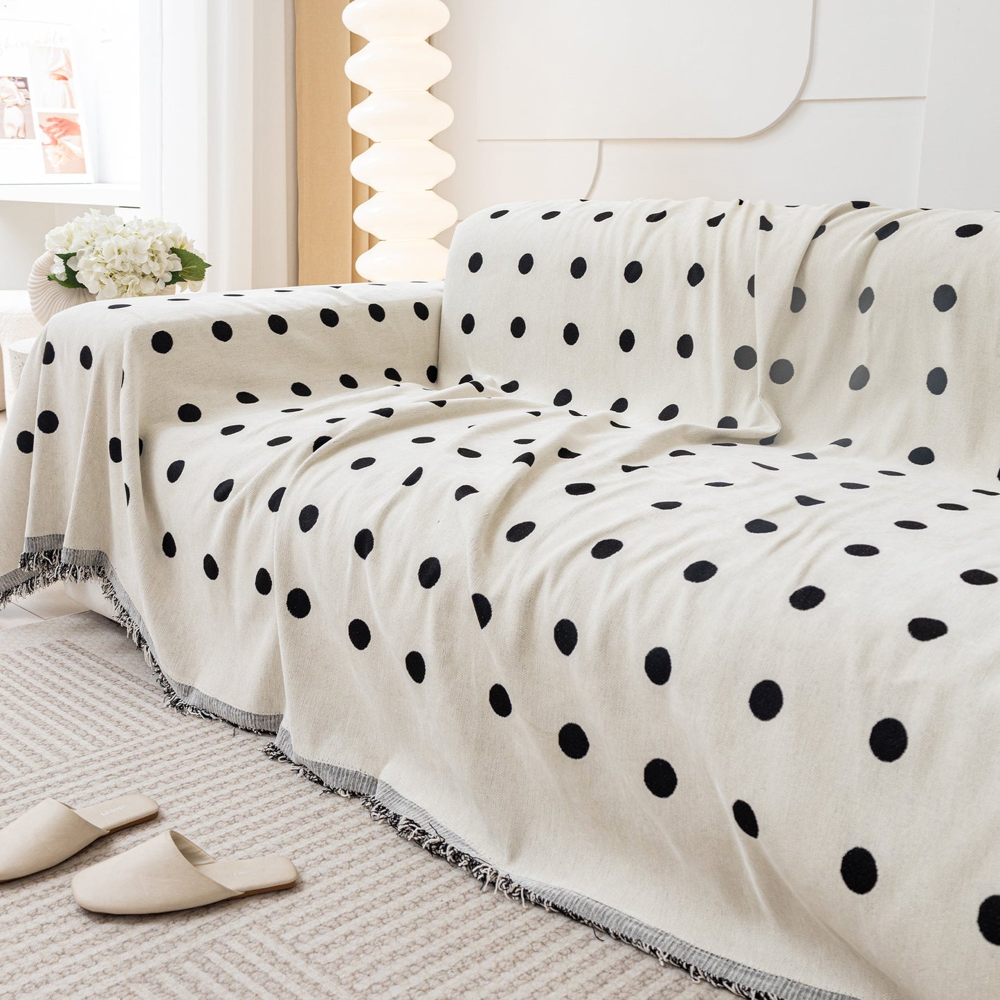 Schwarze Boba Wende-Komfortsofa-Abdeckung - Modern, Stilvoll & Strapazierfähig Sofa Schutz | Karnz