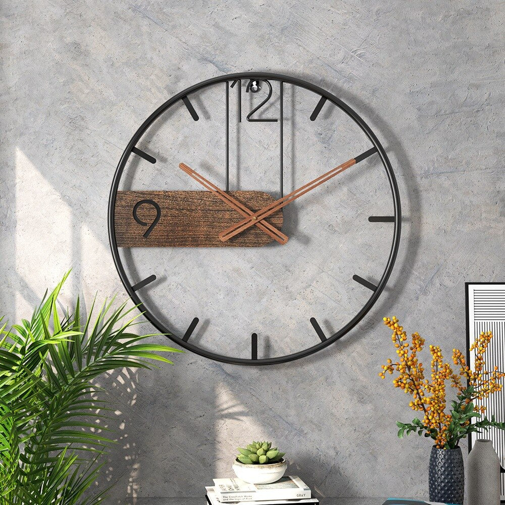 Robuste Wanduhr aus Stahl und Walnuss - Stilvolles Design für jedes Interieur | Karnz