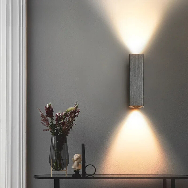 LumiGlow - Stilvolle LED-Wandlampe mit Warm- und Kaltlicht | Karnz
