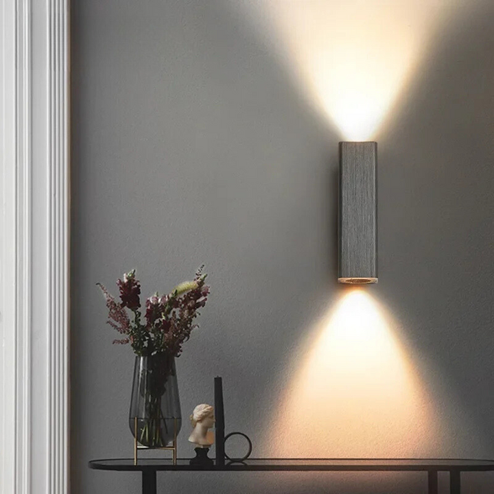 LumiGlow - Stilvolle LED-Wandlampe mit Warm- und Kaltlicht | Karnz