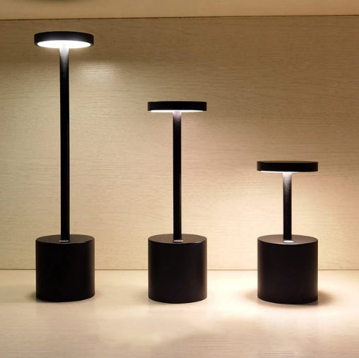Sandsberg | LumaLite Wiederaufladbare LED-Tischlampe | Kabellos | Dimmbar | Modernes Design für Restaurants und Zuhause