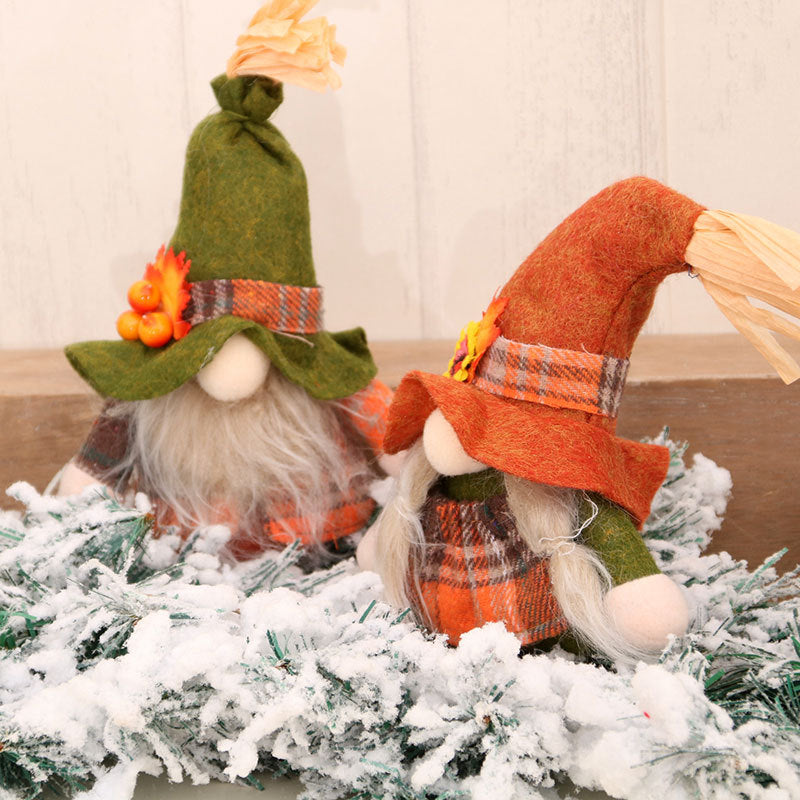 Weihnachtliche Wichtelfigur mit Hut