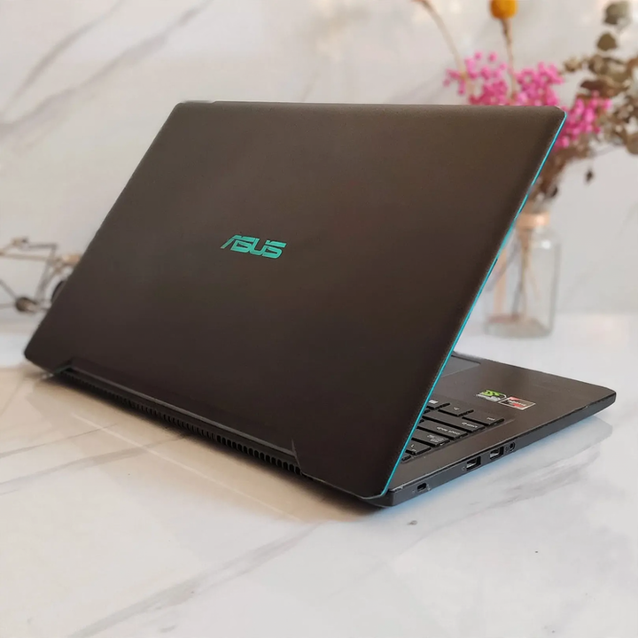 Ultraportabler Laptop 14–15,6 Zoll, Intel N3150–N3450