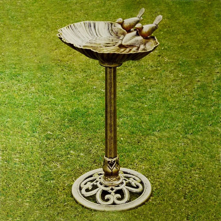 Vogeltränke in Muschelform mit optionalem Solarbrunnen