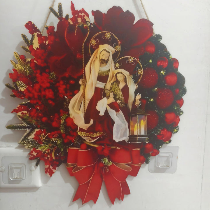 Dekorativer Weihnachtskranz aus Holz mit Beeren-Motiv