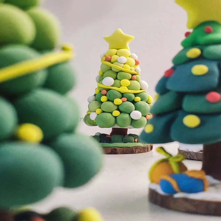 DIY-Weihnachtsbaum-Bastelset aus Modelliermasse
