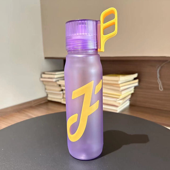 Tritan-Trinkflasche mit Aromaring, 650 ml, mit Strohhalm