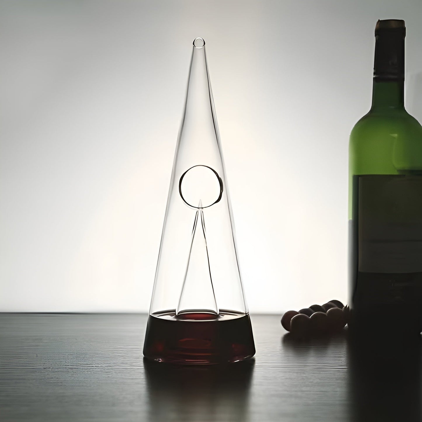 Weinkaraffe aus Glas – Stilvoll und elegant | Perfekt zum Belüften von Rotwein beim Abendessen und Partys