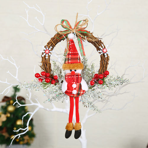Handgefertir Weihnachtskranz aus Zweigen