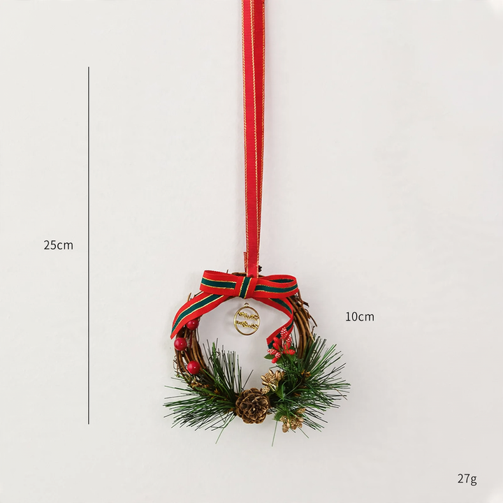 Mini-Weihnachtskranz mit Tannenzapfen und Glocken